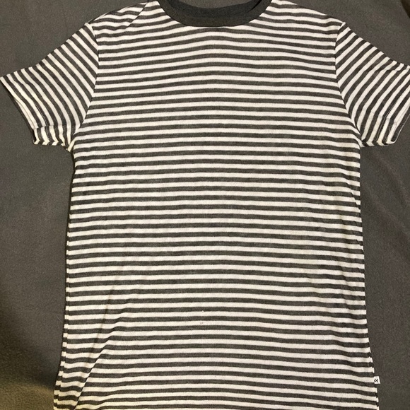 T-shirt - Picture 2 of 3